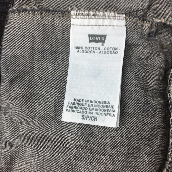Levi’s Classic Dark Wash Jean Jacket - Picture 6 of 7